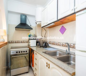 Na predaj apartmán s terasou len pár krokov od mora v Cala Rajada, Malorka