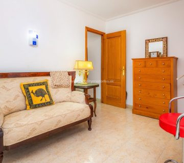 Na predaj priestranný apartmán v Capdepera s výhľadom na more, Malorka